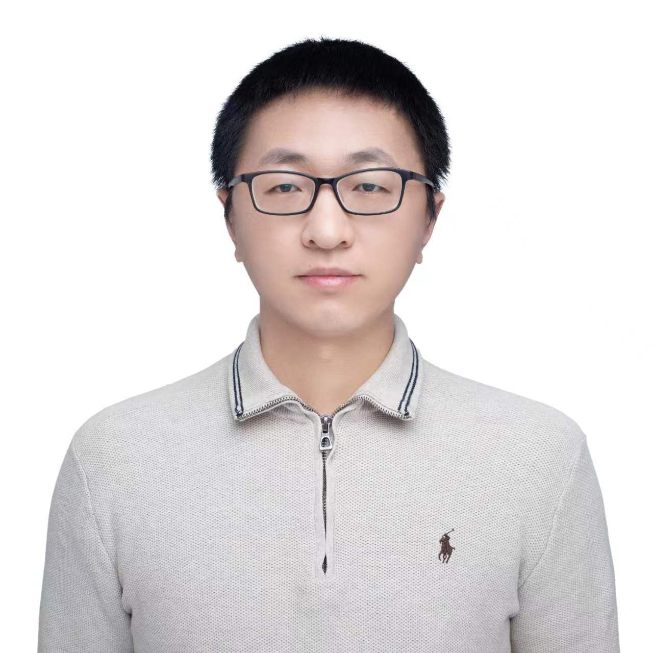 邬龙挺
